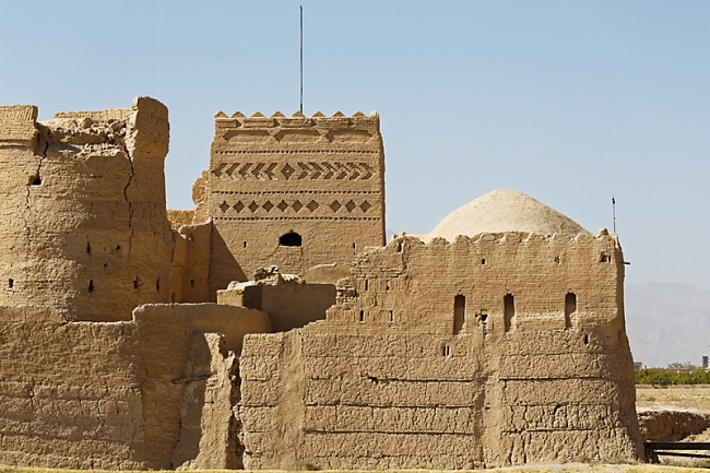 Mehriz-Caravanserail et fort de Saryazd-040